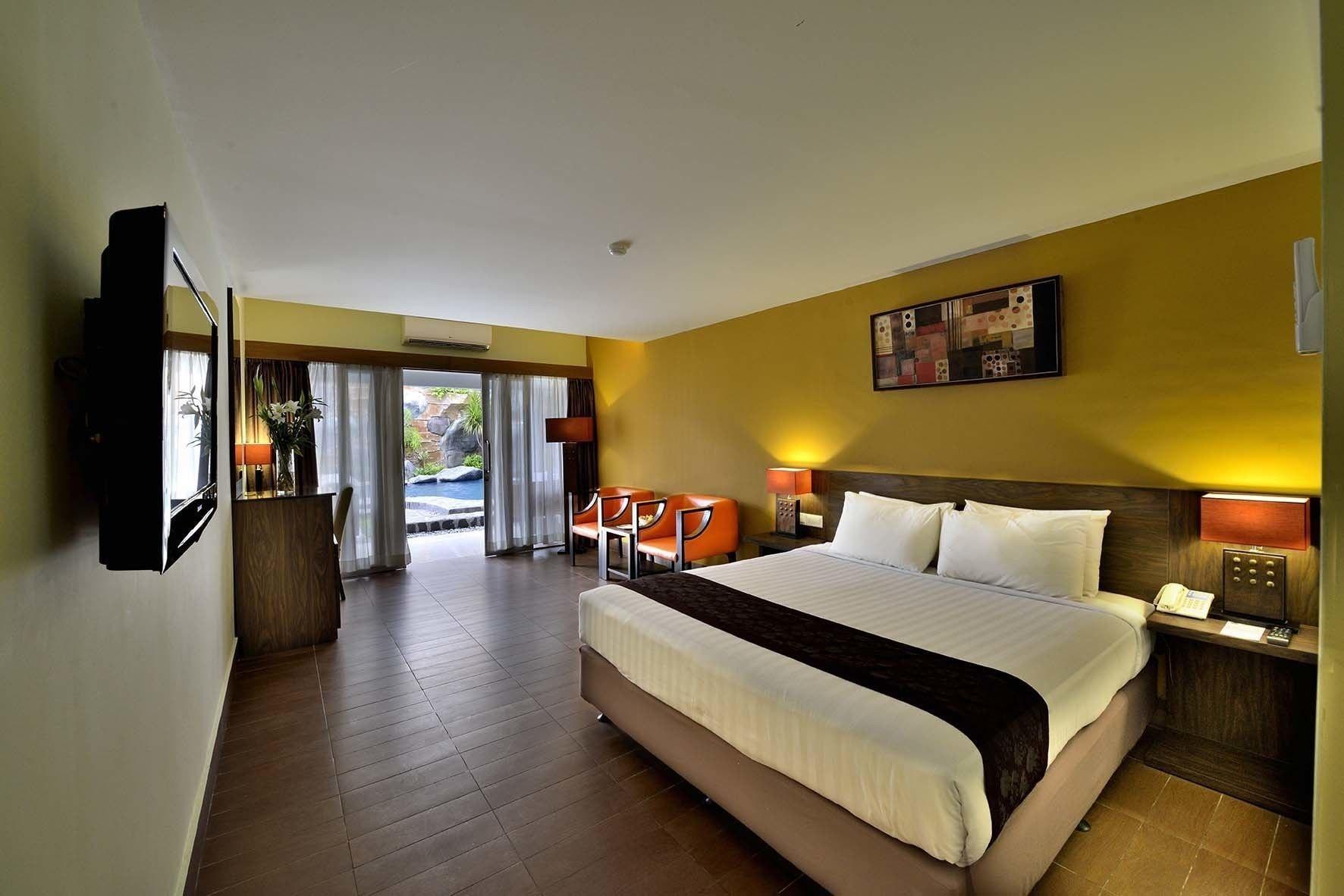 Dafam Hotel Cilacap Exterior photo
