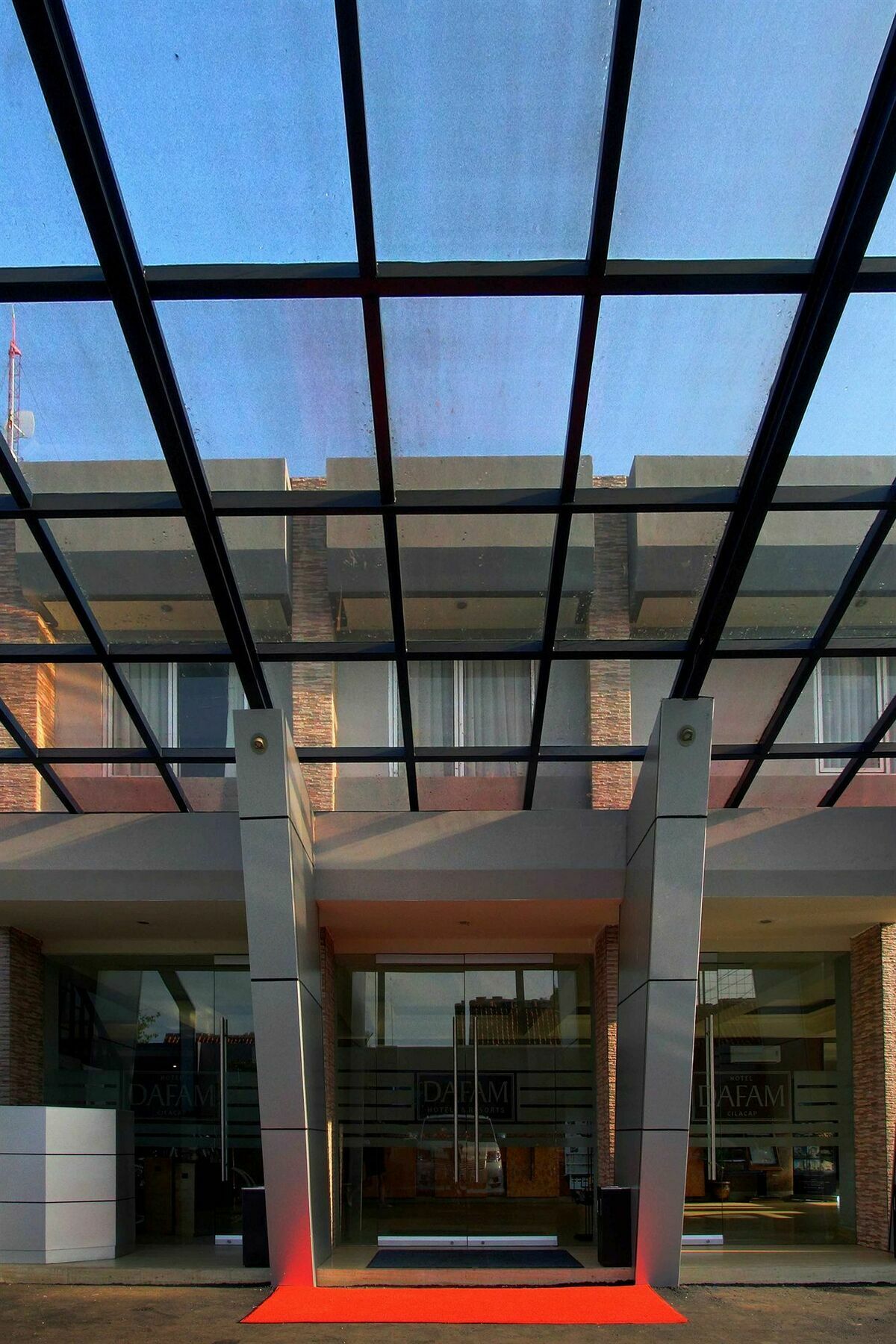 Dafam Hotel Cilacap Exterior photo