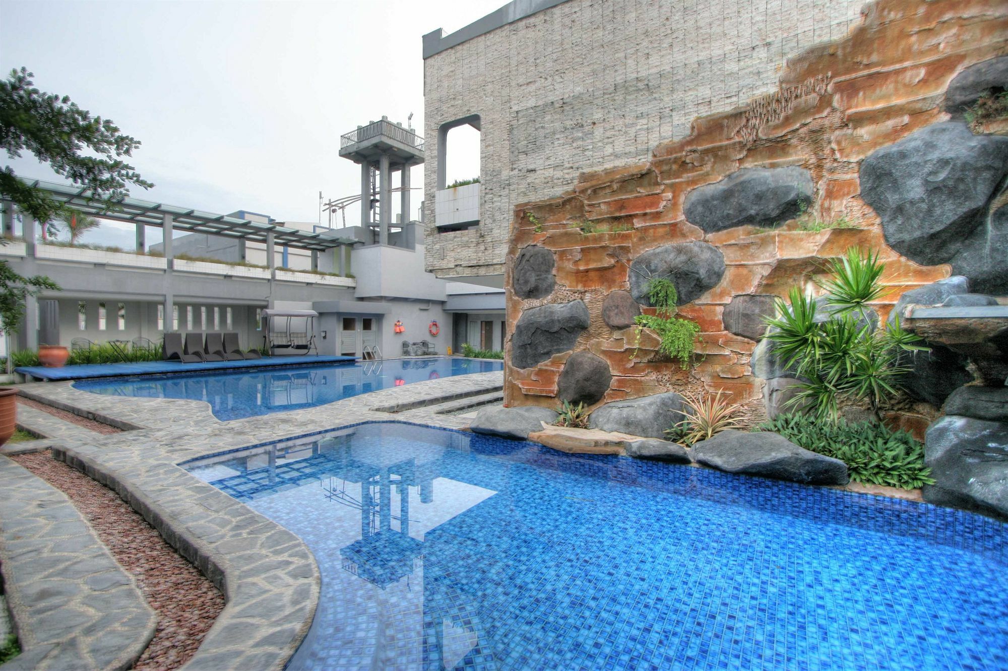 Dafam Hotel Cilacap Exterior photo